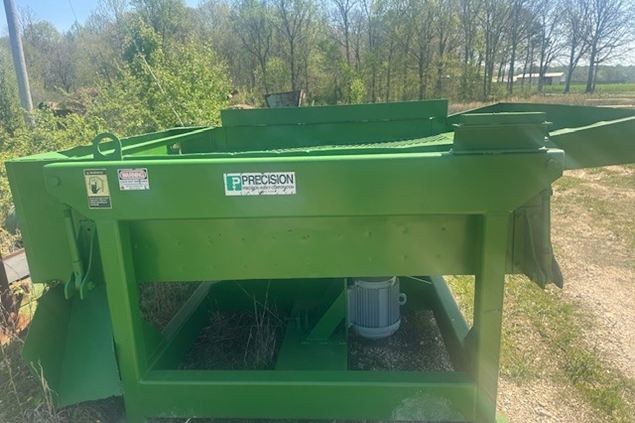 Precision Husky 7 x 7 Chip Screen
